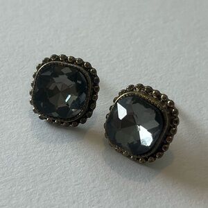 Elegant Black Stud Earrings